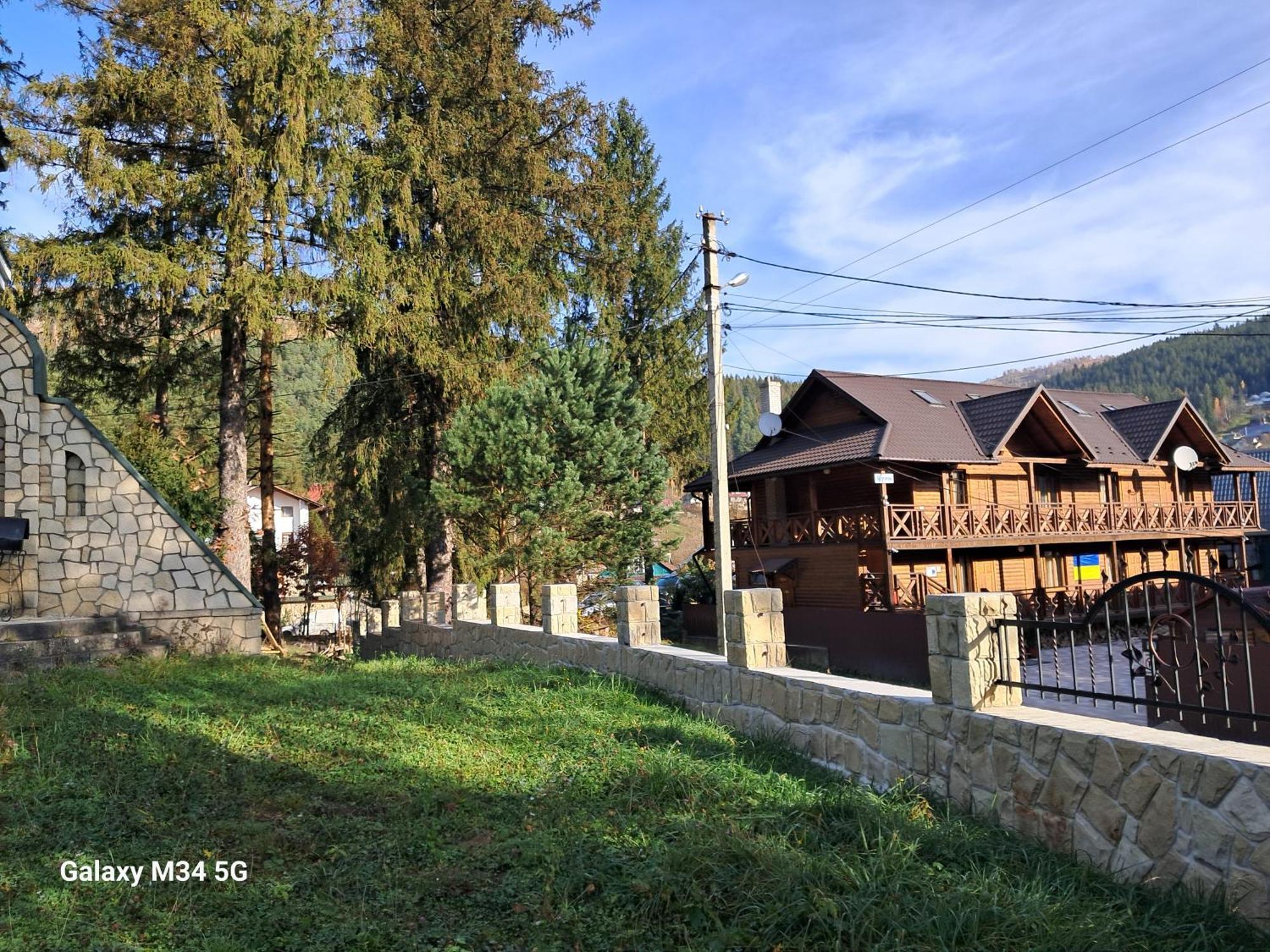Hotel Krym Jaremcze Zewnętrze zdjęcie