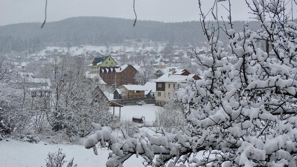 Hotel Krym Jaremcze Zewnętrze zdjęcie