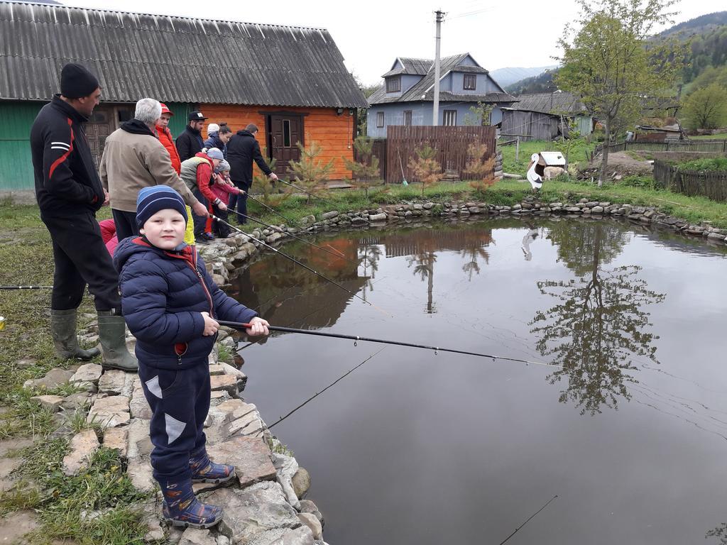 Hotel Krym Jaremcze Zewnętrze zdjęcie