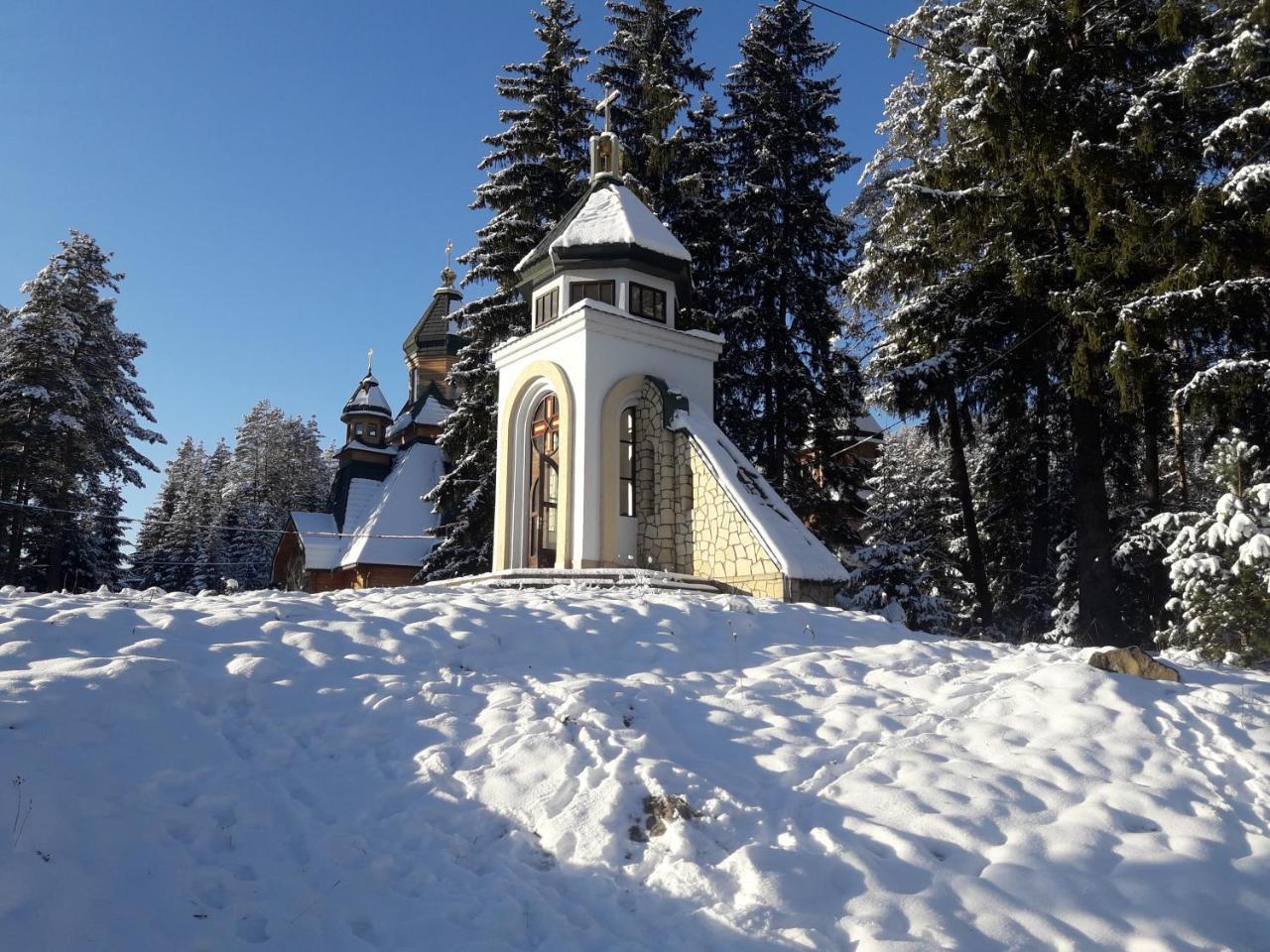 Hotel Krym Jaremcze Zewnętrze zdjęcie